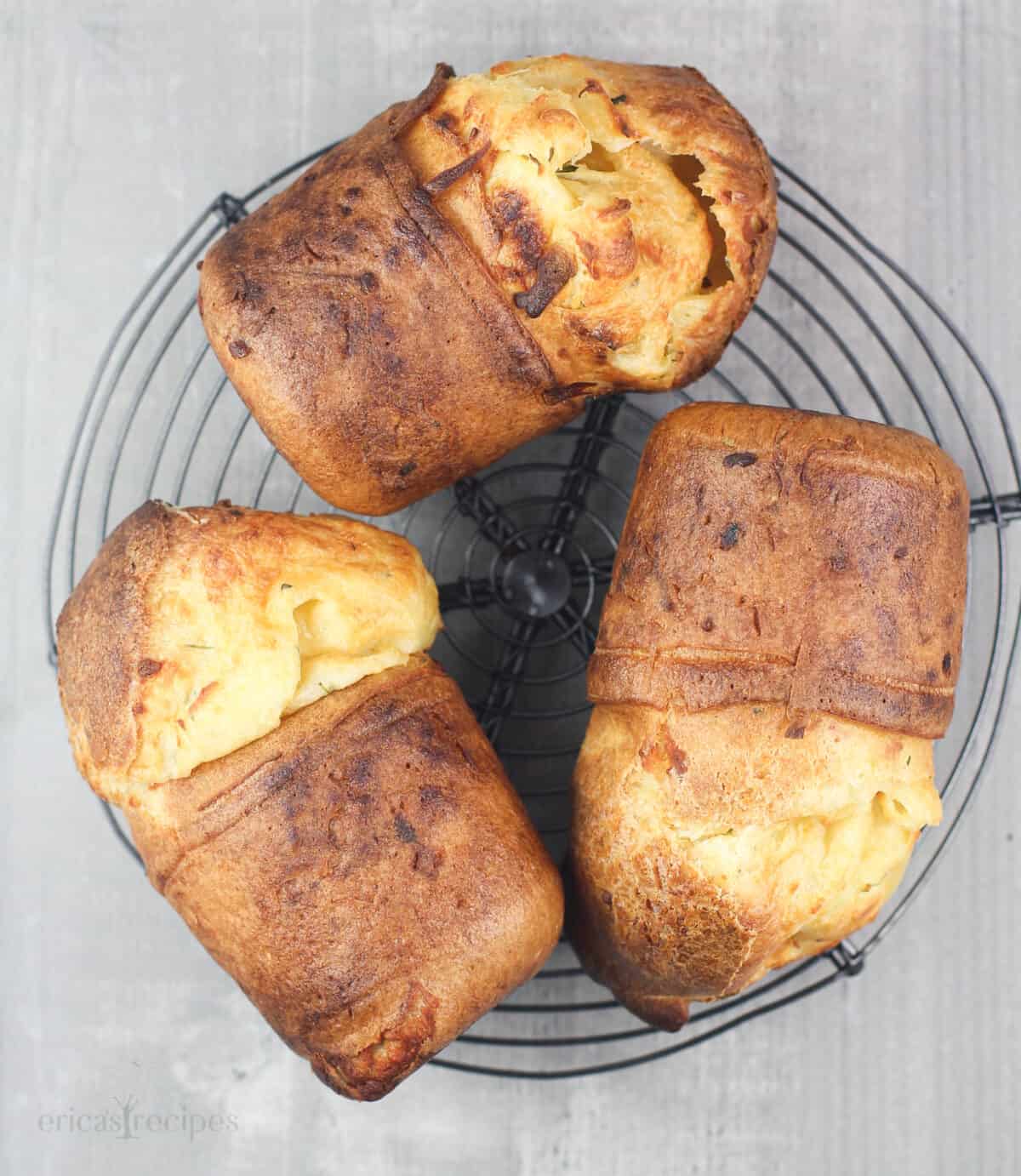 3 popovers on wire rack