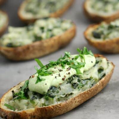 Twice Baked Broccoli and Kale Potatoes with Cashew Avocado Cream {Vegan} https://wp.me/p4qC4h-3ns