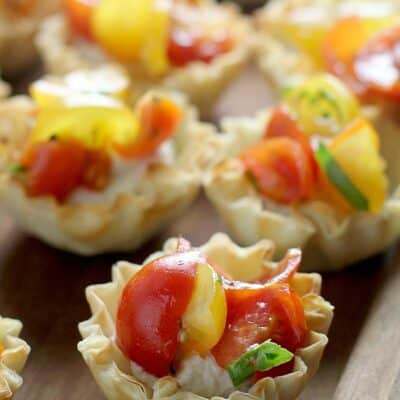Mini Bruschetta Tarts with Dijon Cashew Cream https://wp.me/p4qC4h-3yQ