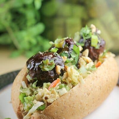 Thai Chili Meatball Sliders with Peanut Slaw https://wp.me/p4qC4h-3Di