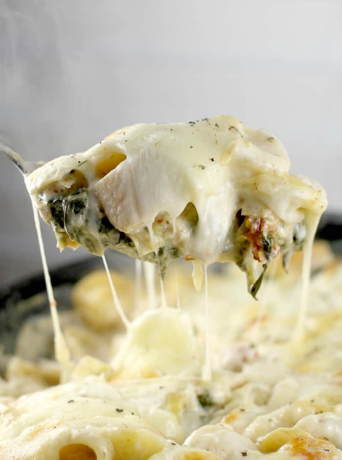 [ad] Easy Pesto Chicken Pasta